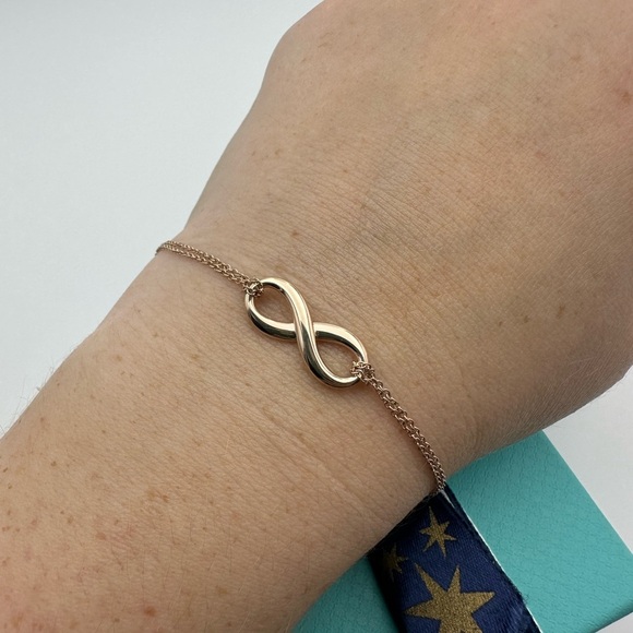 RARE Tiffany & Co. Rubedo Gold Mix Infinity Bracelet 6” with Packaging - Picture 10 of 12